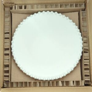 New In Box Pearl White Dinnerware
